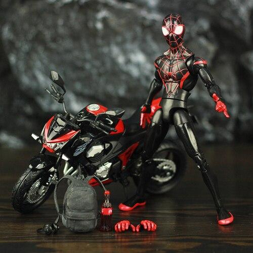 spiderman et sa moto